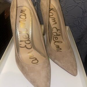 Sam Edelman Suede heels. NWT